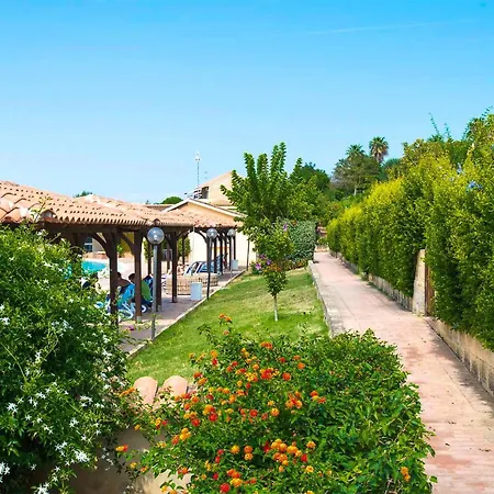 Апартаменты 2 Bedroom Stunning In Isola Capo Rizzuto Isola Di Capo Rizzuto